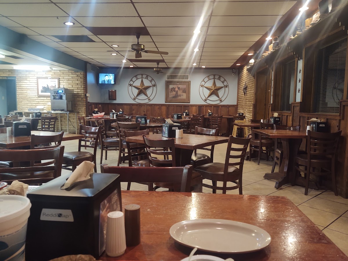 Johnny's Barbecue - Photo 4
