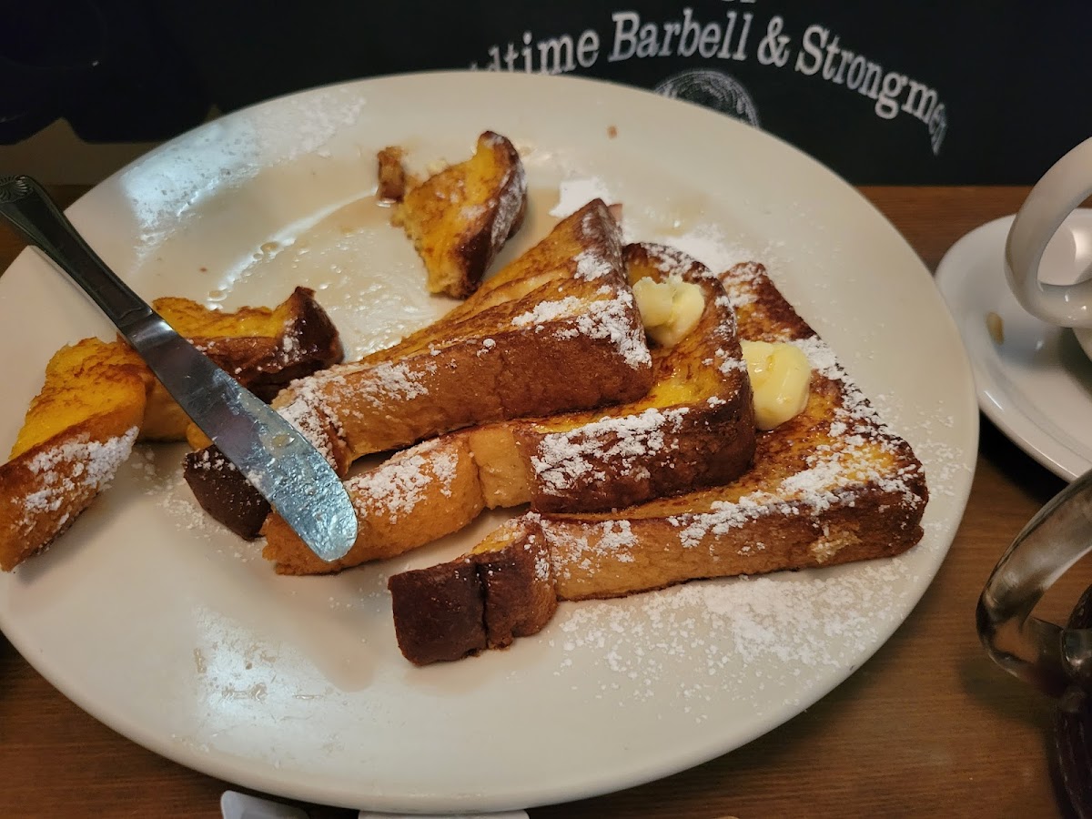Daisy's Grill - Photo 3