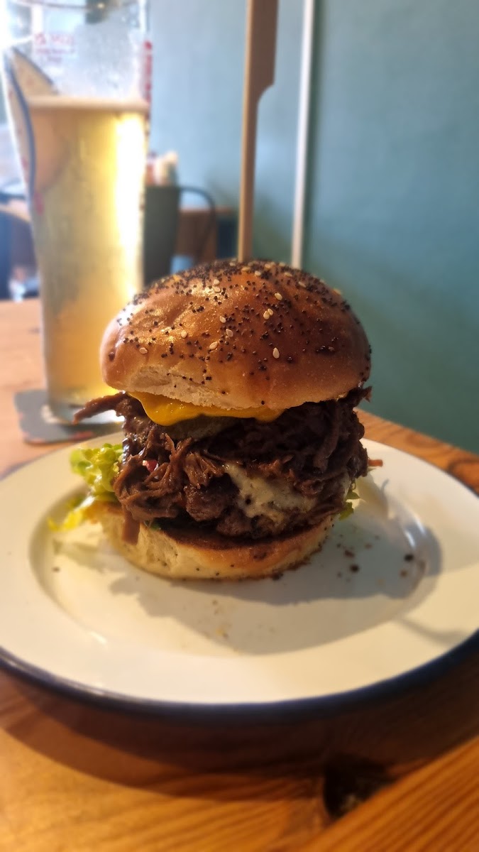 The Greedy Pig - Photo 3