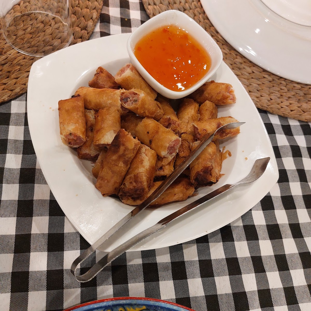 Lolo's Place Restaurant - Photo 5