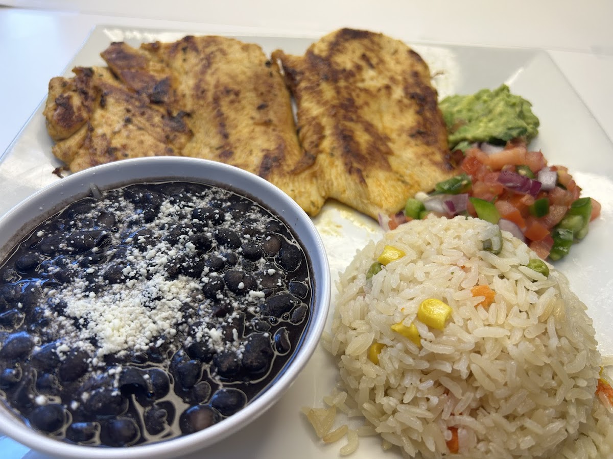 Sabor Latino - Photo 3