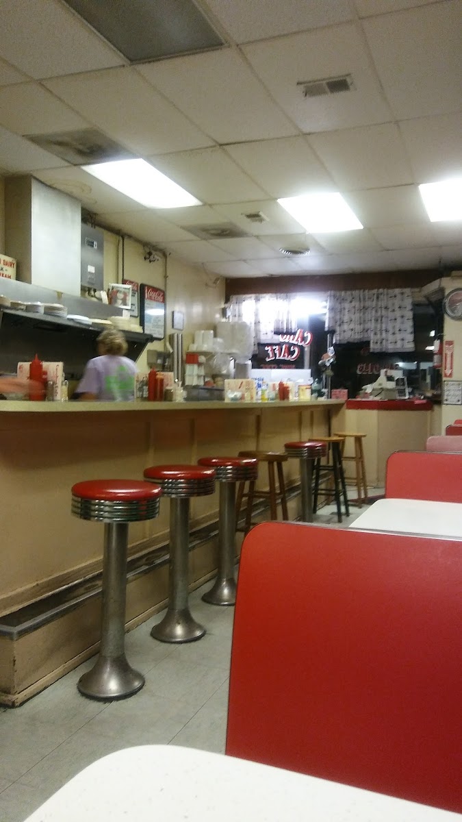 Carolina Cafe - Photo 2
