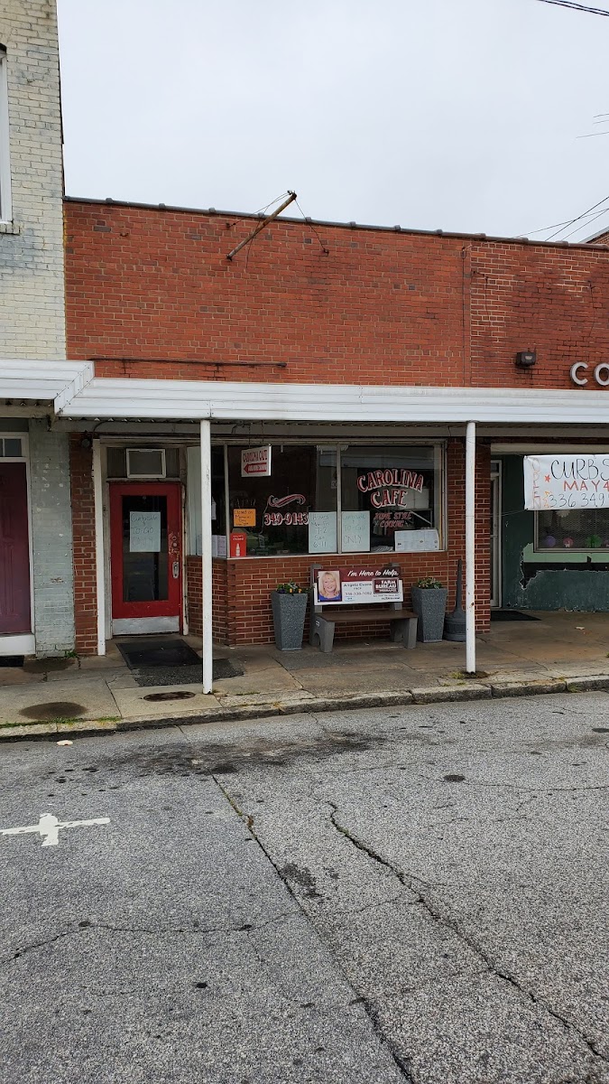Carolina Cafe - Photo 3