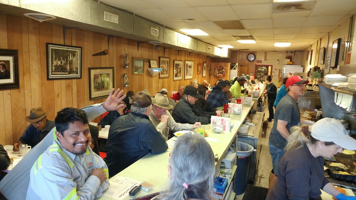 Carolina Cafe - Photo 6