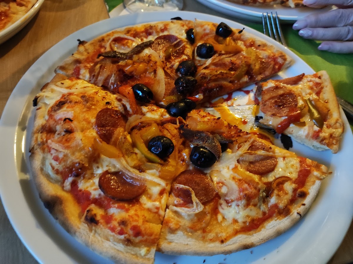 Pizzeria Bei Carlo - Photo 1