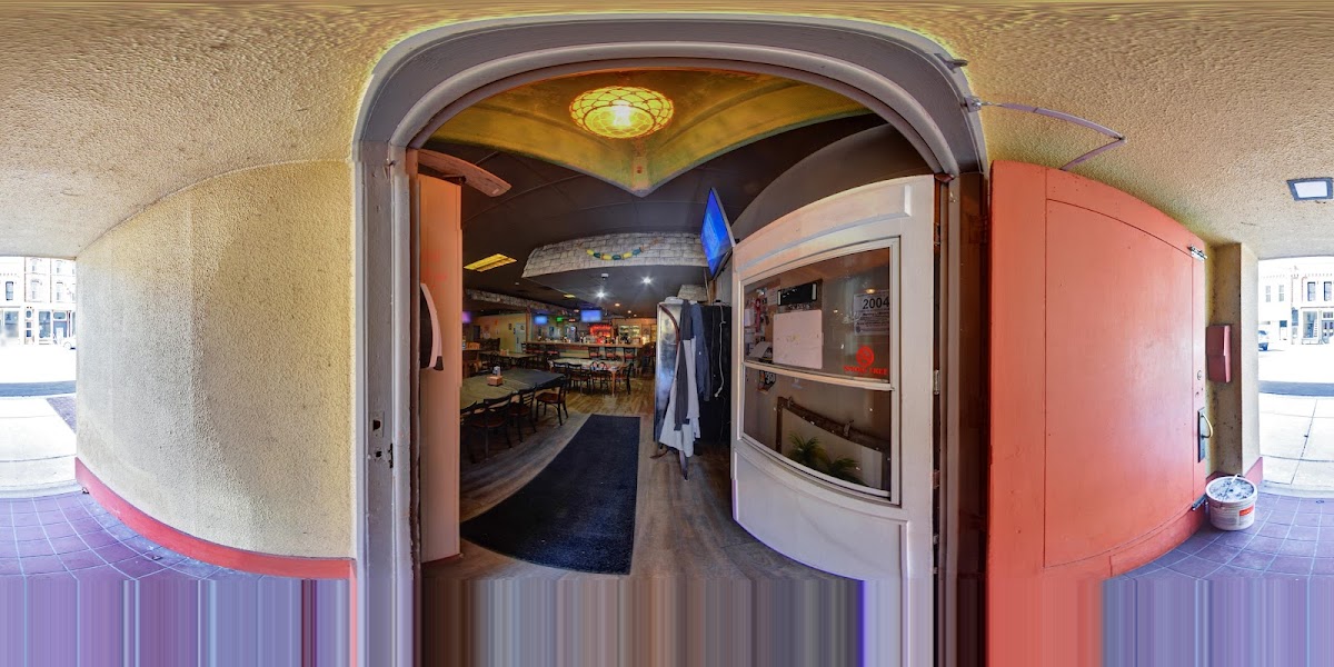 Hot Shots Tavern - Photo 8