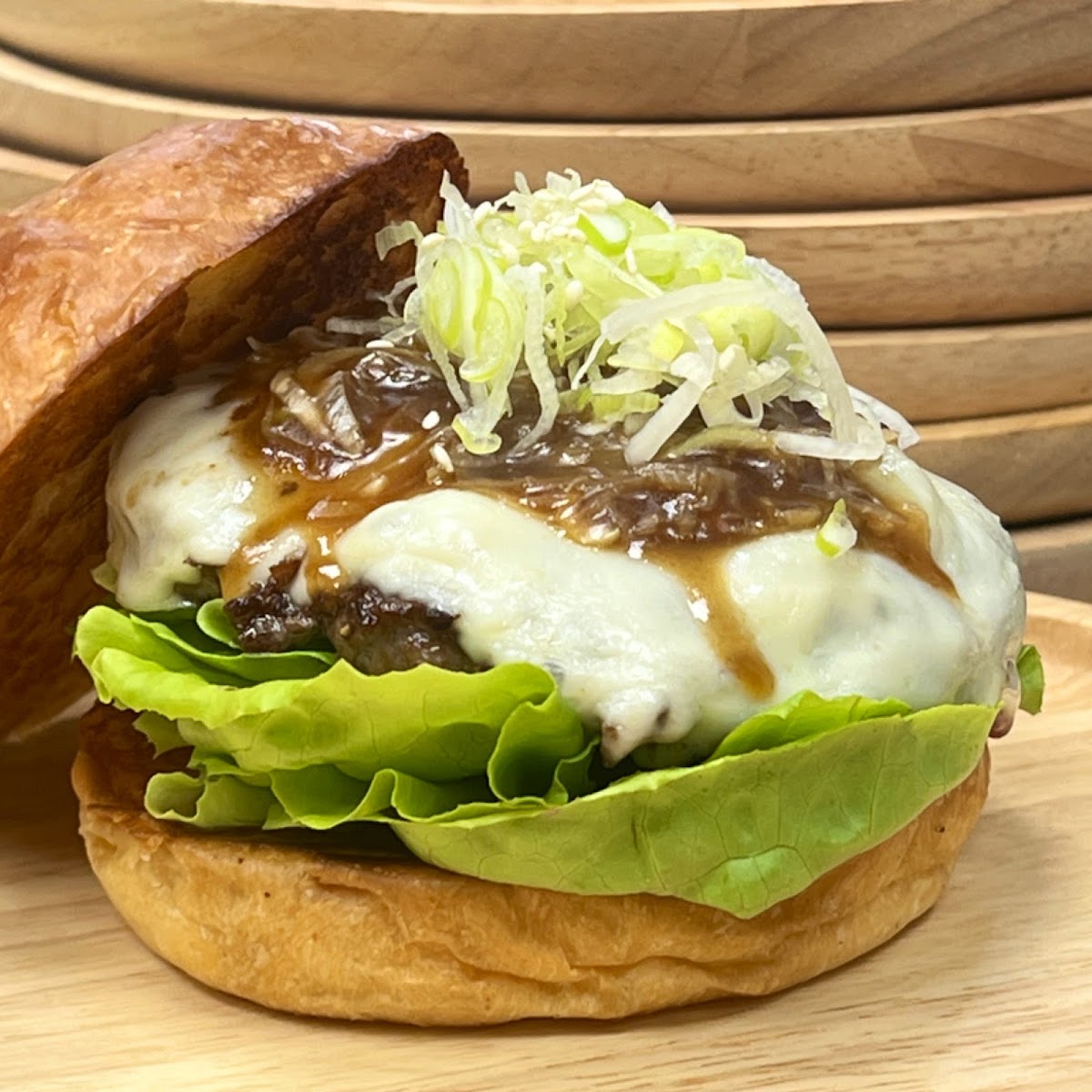 กัสสึ Gus Burger & Japanese Restaurant - Photo 7