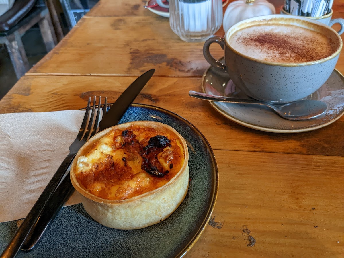 Woodhouse Coffee Shop - Photo 1
