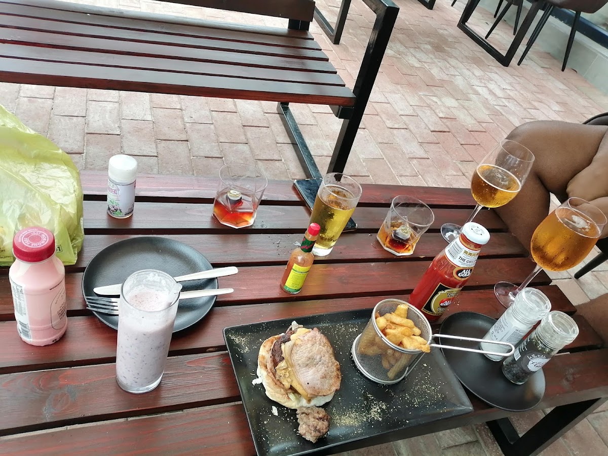 Iziko Lounge - Photo 6