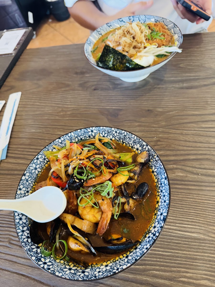 Oriental Bowl - Photo 3