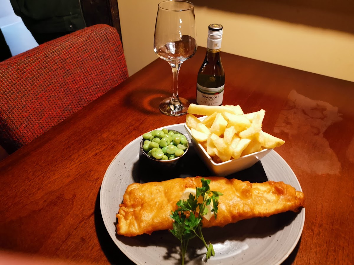 Foxes Pub & Restaurant - Photo 6