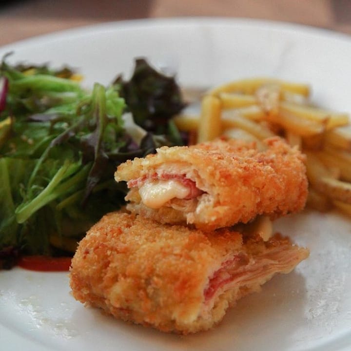 Southbank Gastrobar Lampung - Photo 8