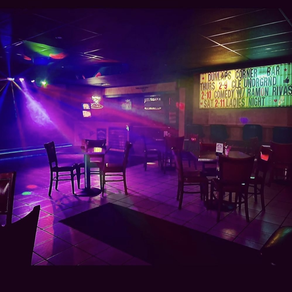 Dunlap's Corner Bar