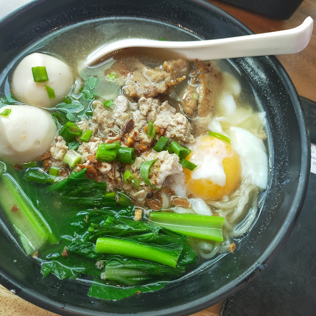 Koay Teow Theng Signature