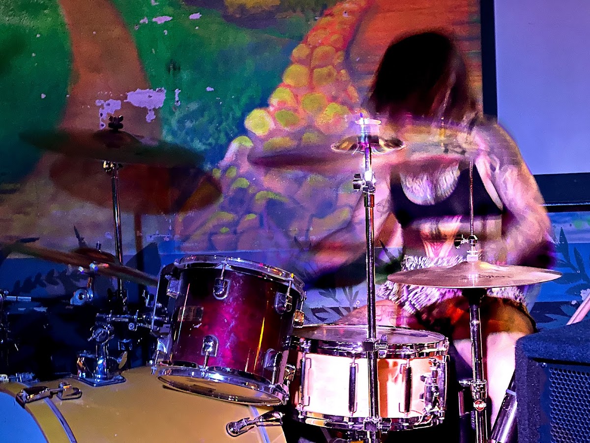 Music Box Lounge - Photo 8