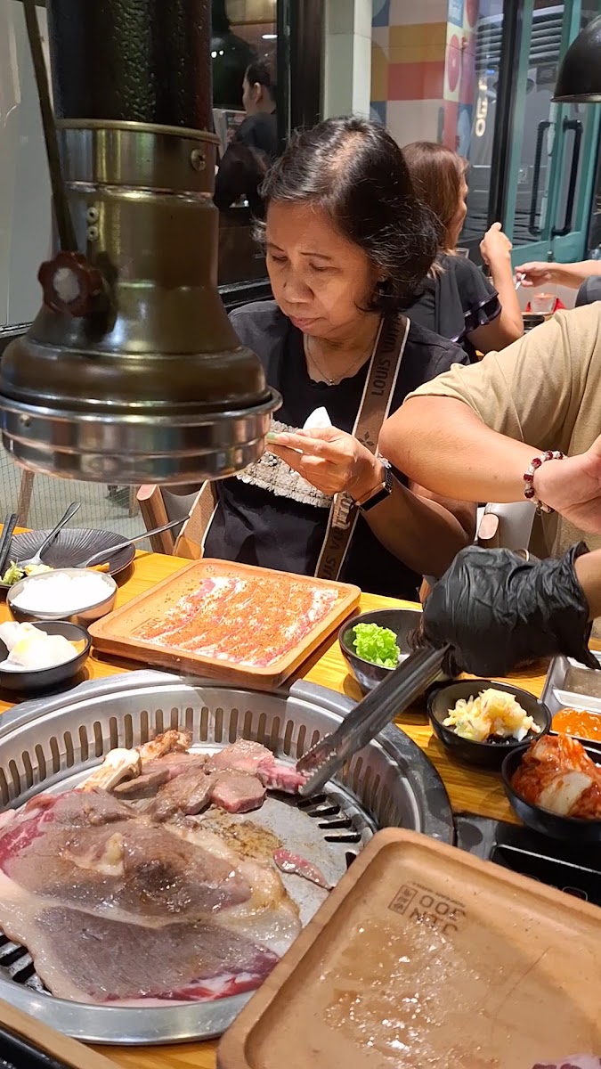 Jin Joo Korean Grill - SM Aura Premier - Photo 1