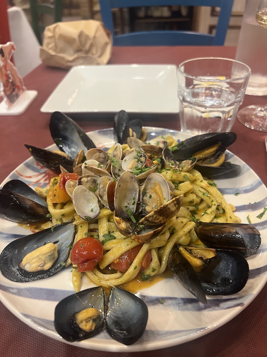 Vicus - Trattoria Napoletana - Photo 3