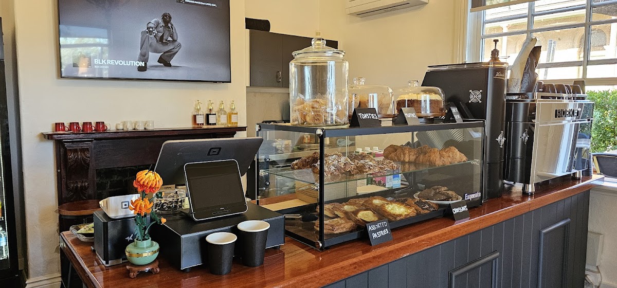 Avant Coffee Lounge