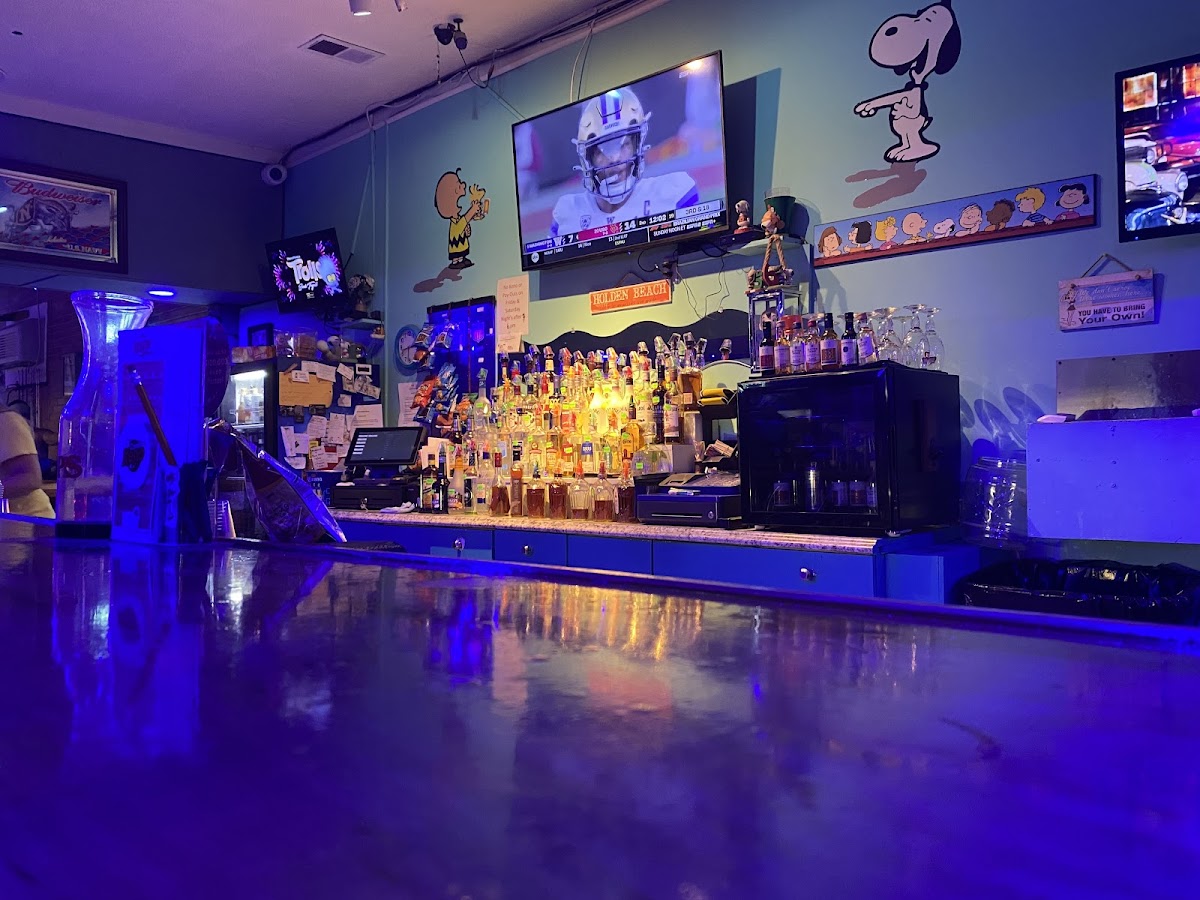 Charlie Brown's Tavern