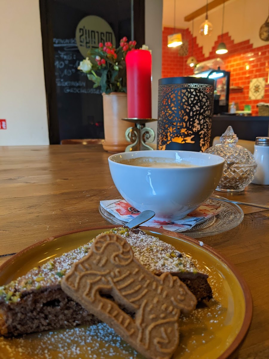 Marny's - Photo 8