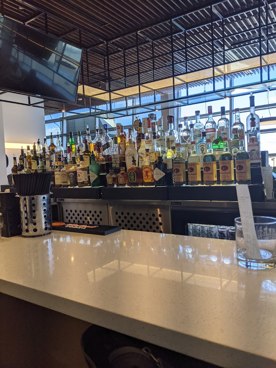 The Beach House Bar & Grill - Photo 3