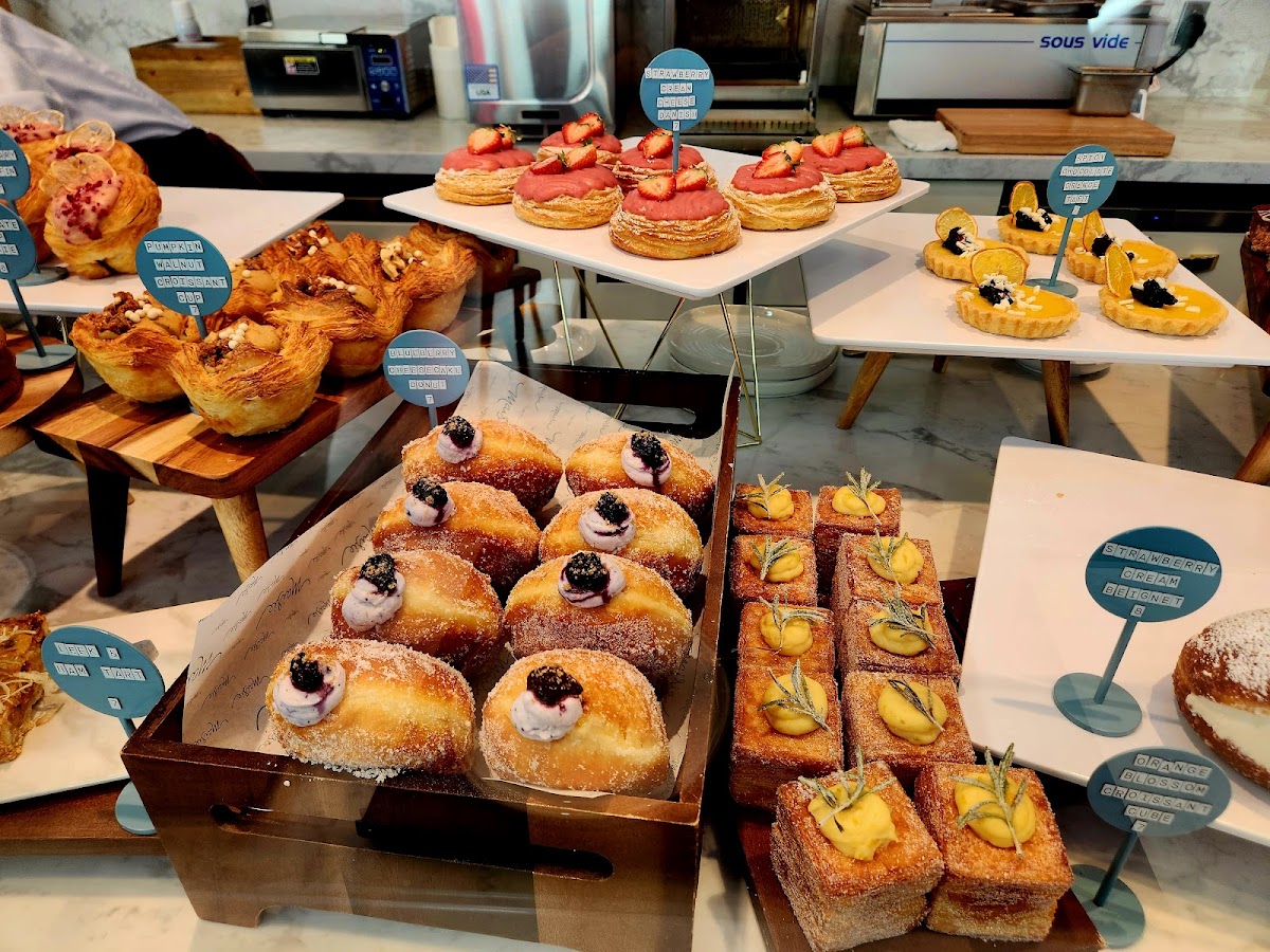 Maisie Eatery - Photo 4