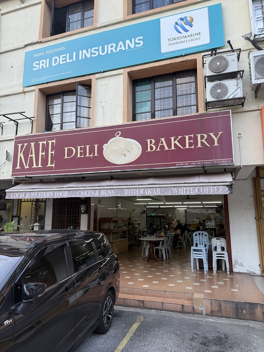 Deli Cafe & Bakery
