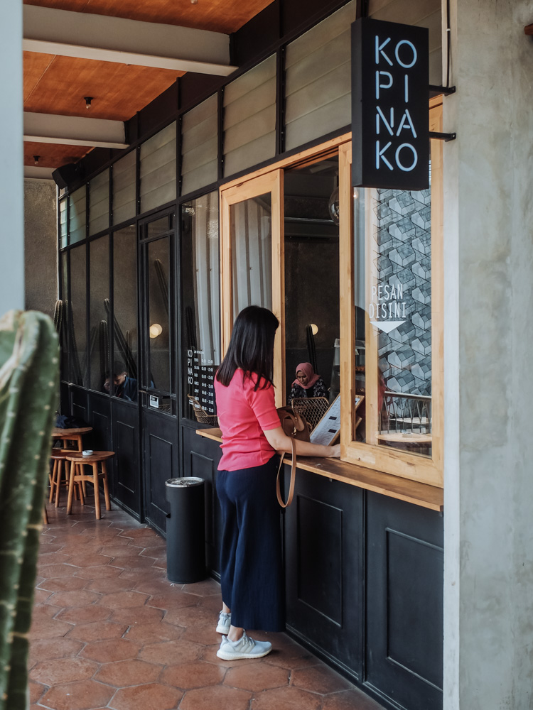 Kopi Nako & Warung Nako Pajajaran