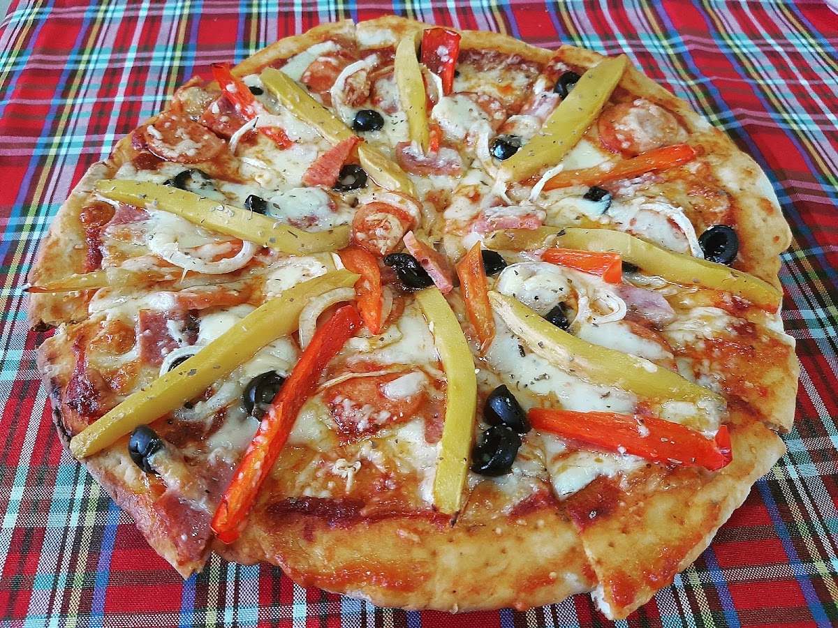 Gourmet Tavern - Photo 2