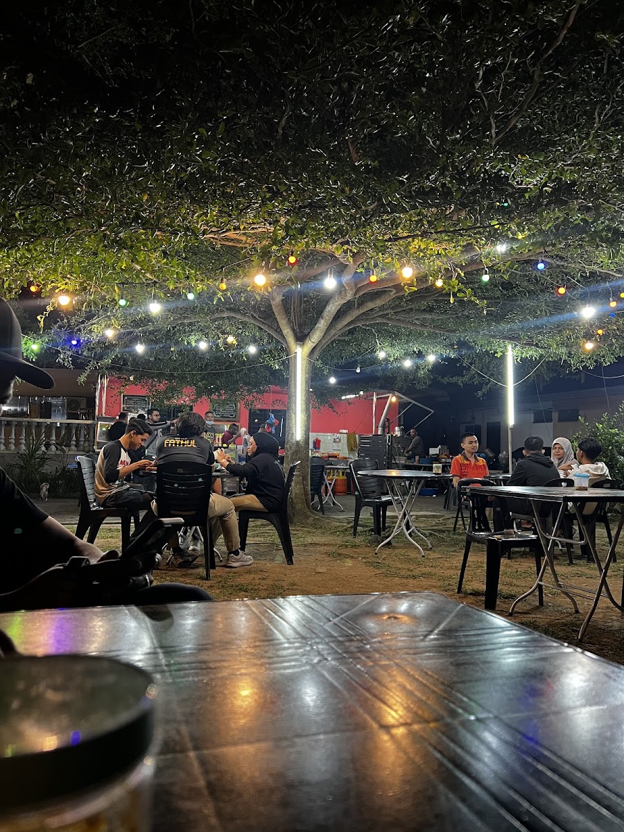 Kedai Healing @ Bawah Pokok
