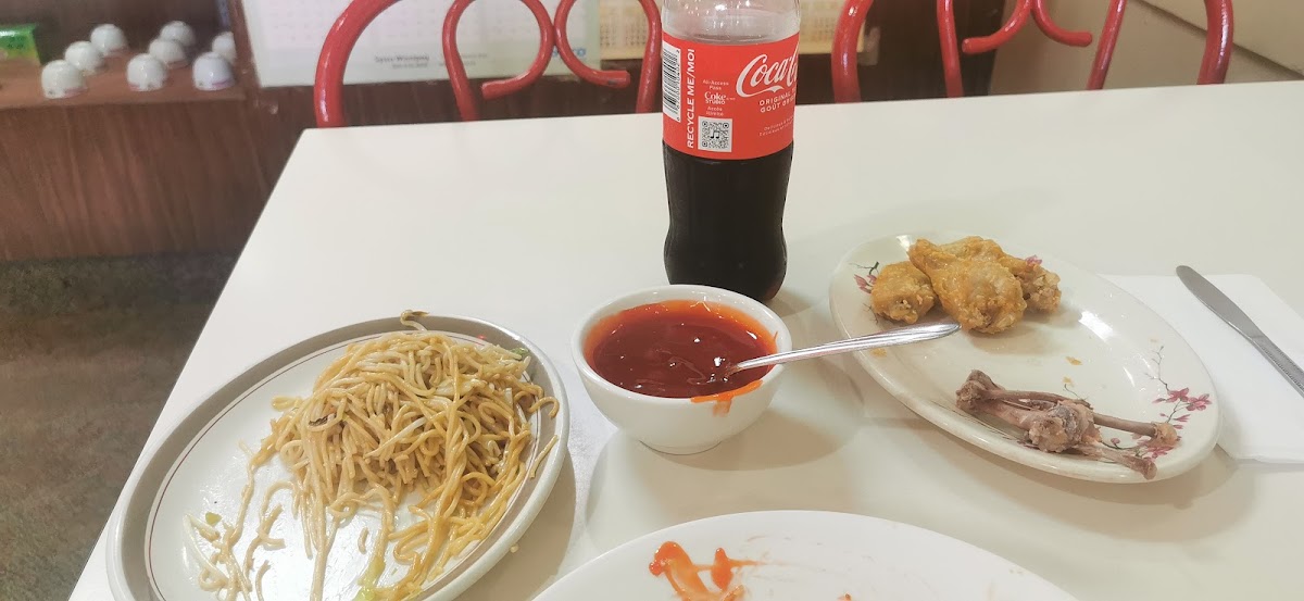 Wu's Restaurant - Photo 4