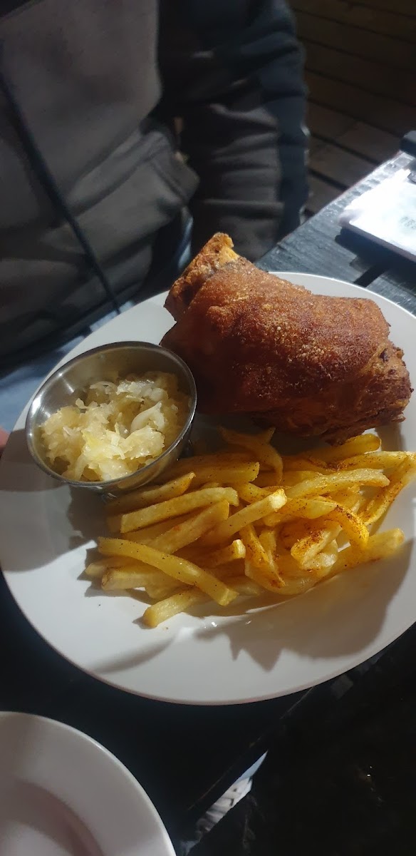 The Pumphouse Family Restaurant & Bar - Photo 9
