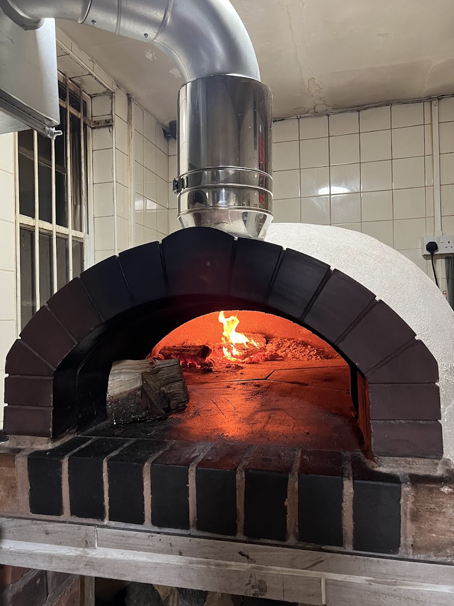 Waggon & Horses WOOD FIRE PIZZA - Photo 9