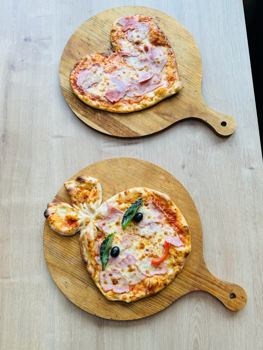Waggon & Horses WOOD FIRE PIZZA - Photo 1