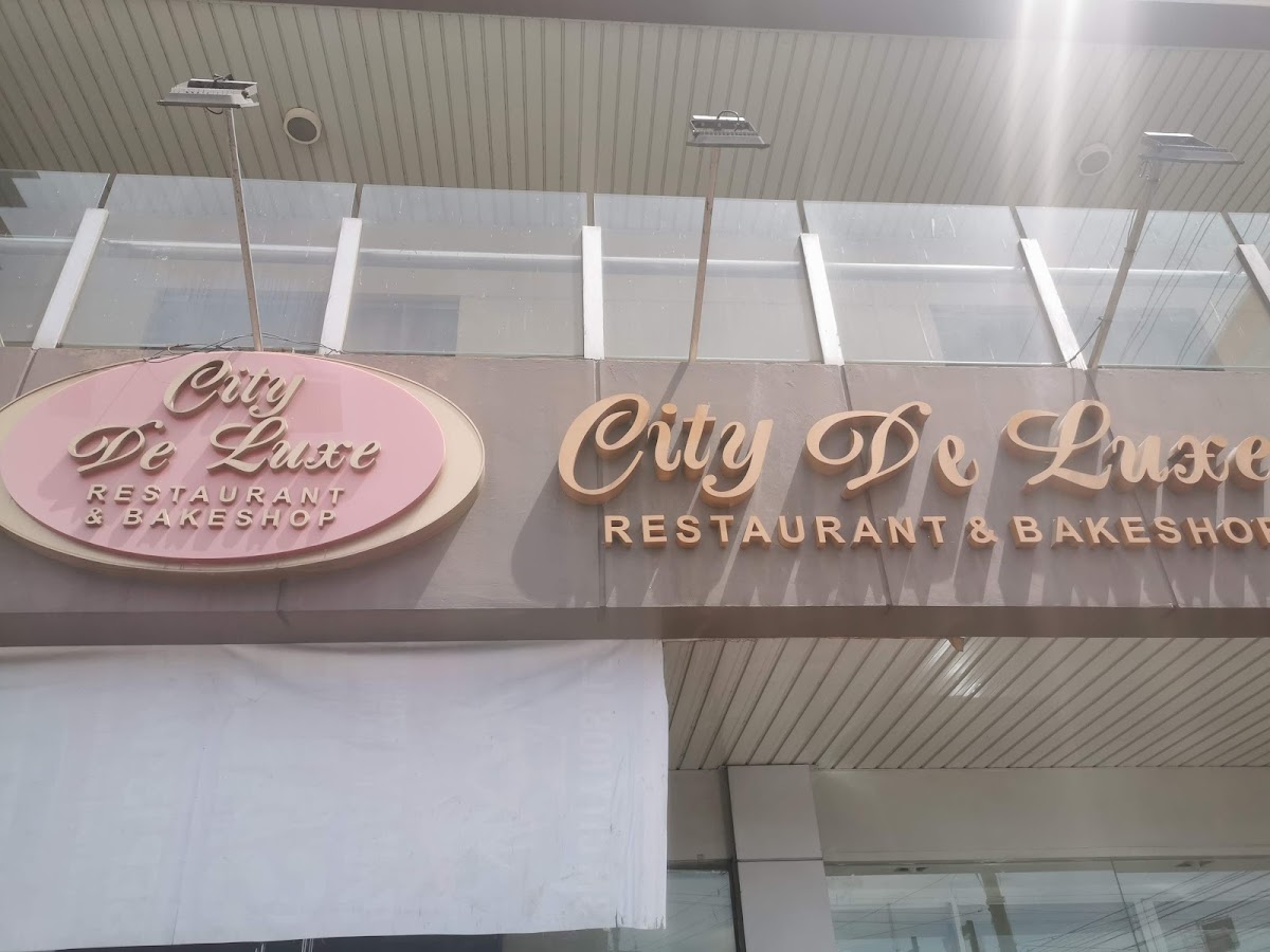 City Deluxe Restaurant Urdaneta