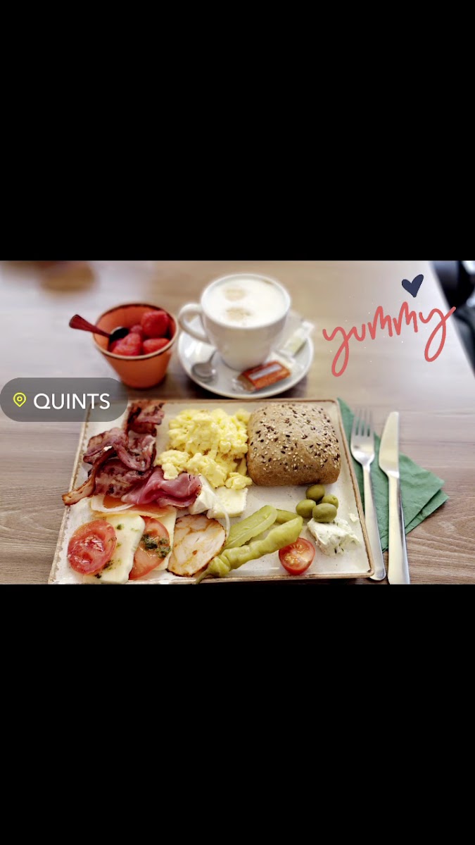 QUINTS - Cafe Restaurant Lounge - Photo 1