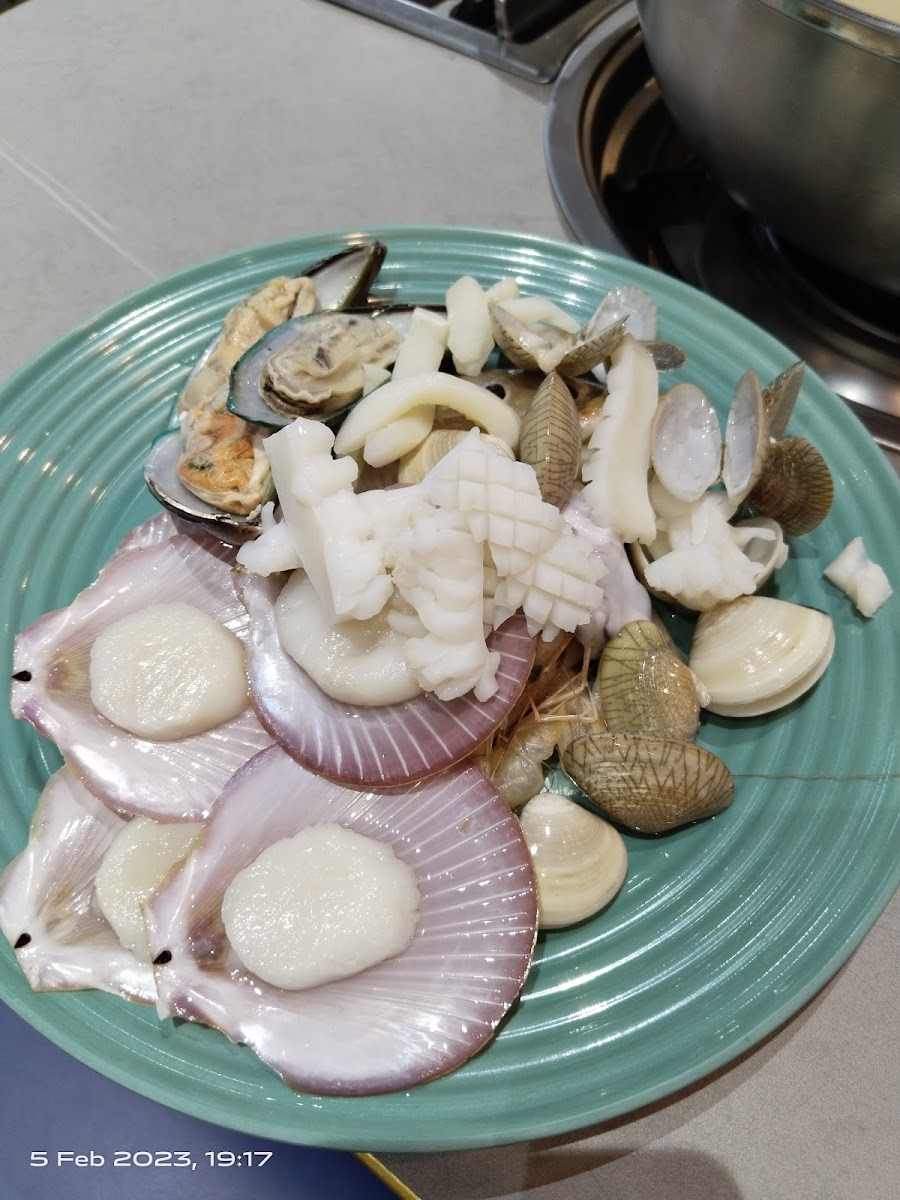 Sebun BBQ Steamboat 七烧烤火锅 - Photo 4
