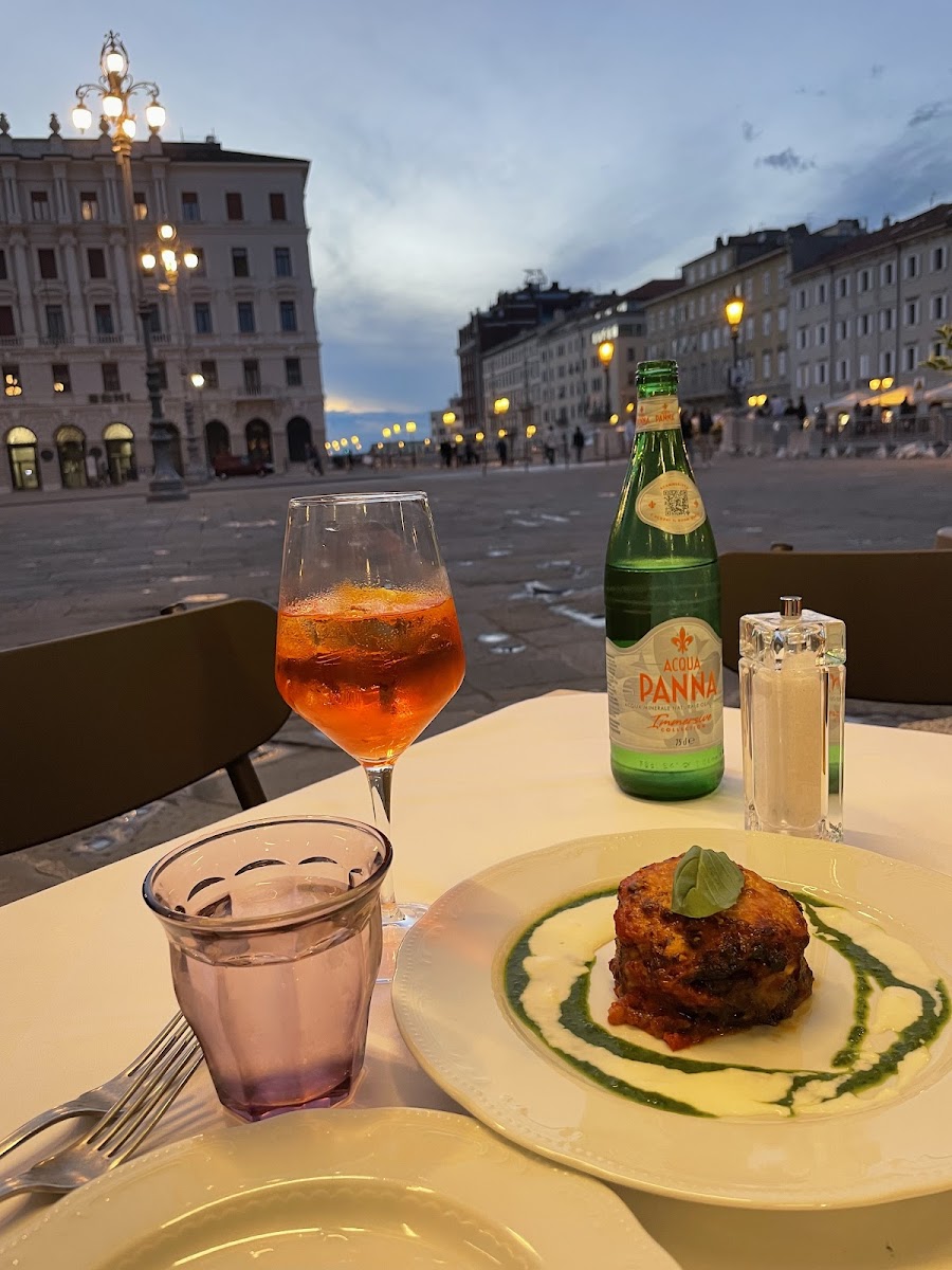 La trattoria Di Napoli - Photo 7