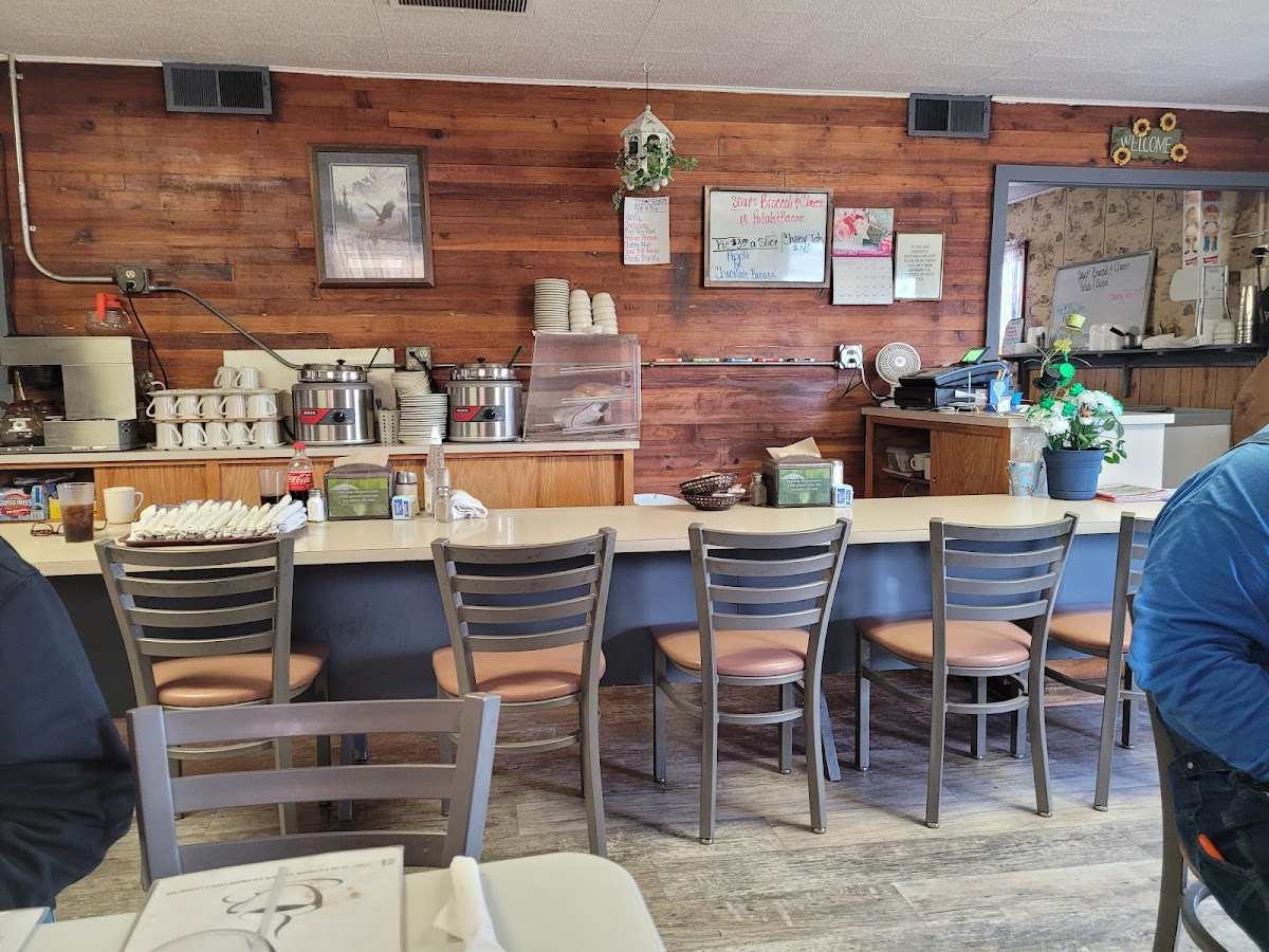 Laurie's Cafe