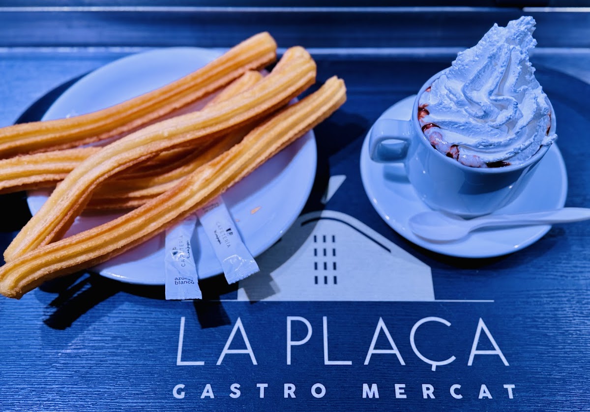 La Placa Gourmet Cafeteria - Photo 2