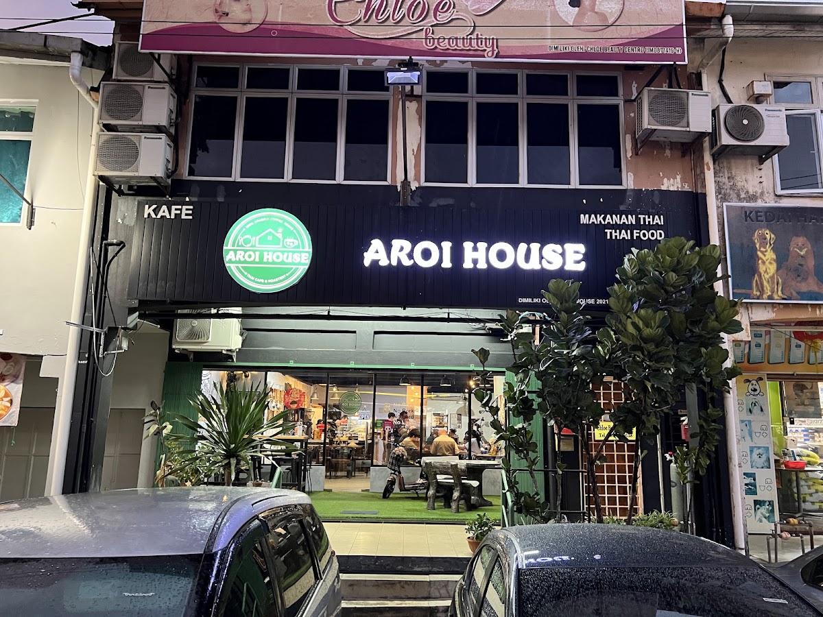 Aroi House