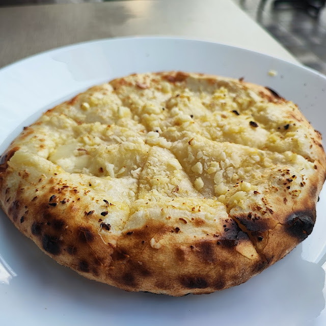 Garlic Cheese Naan