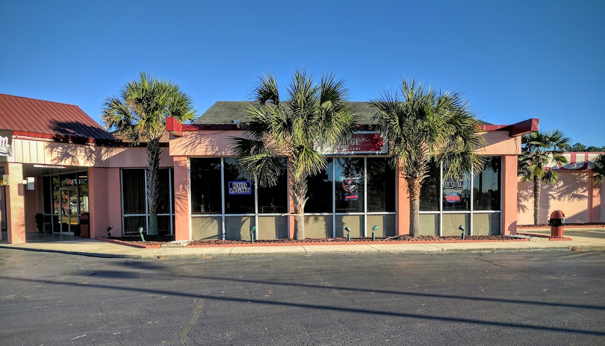 Edge Bar & Grill - Photo 3