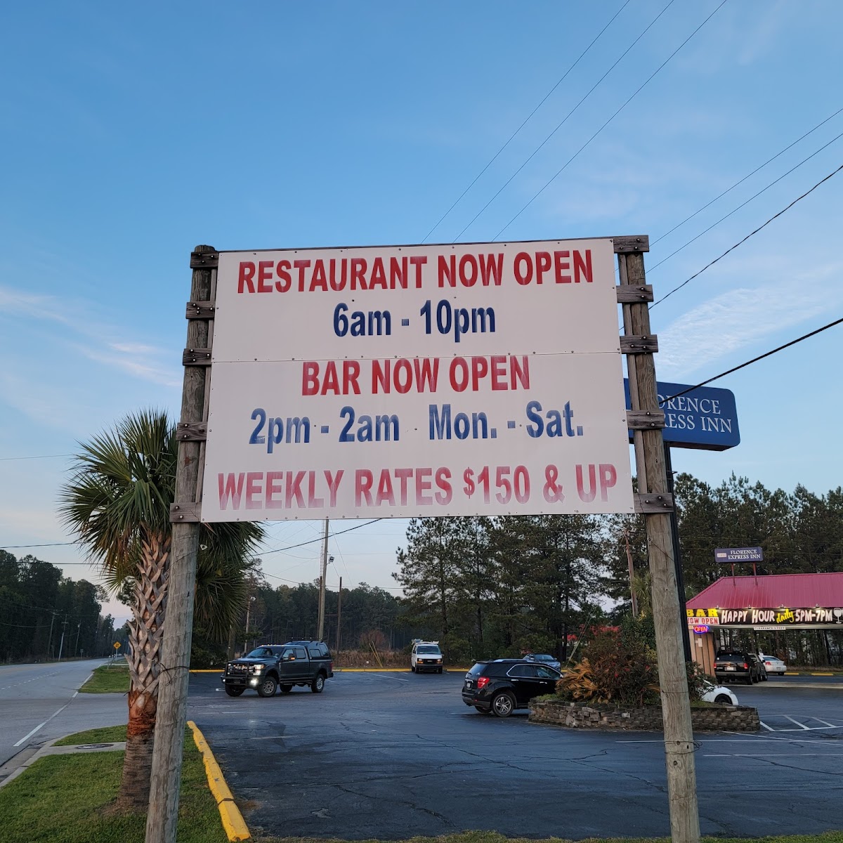 Edge Bar & Grill - Photo 5