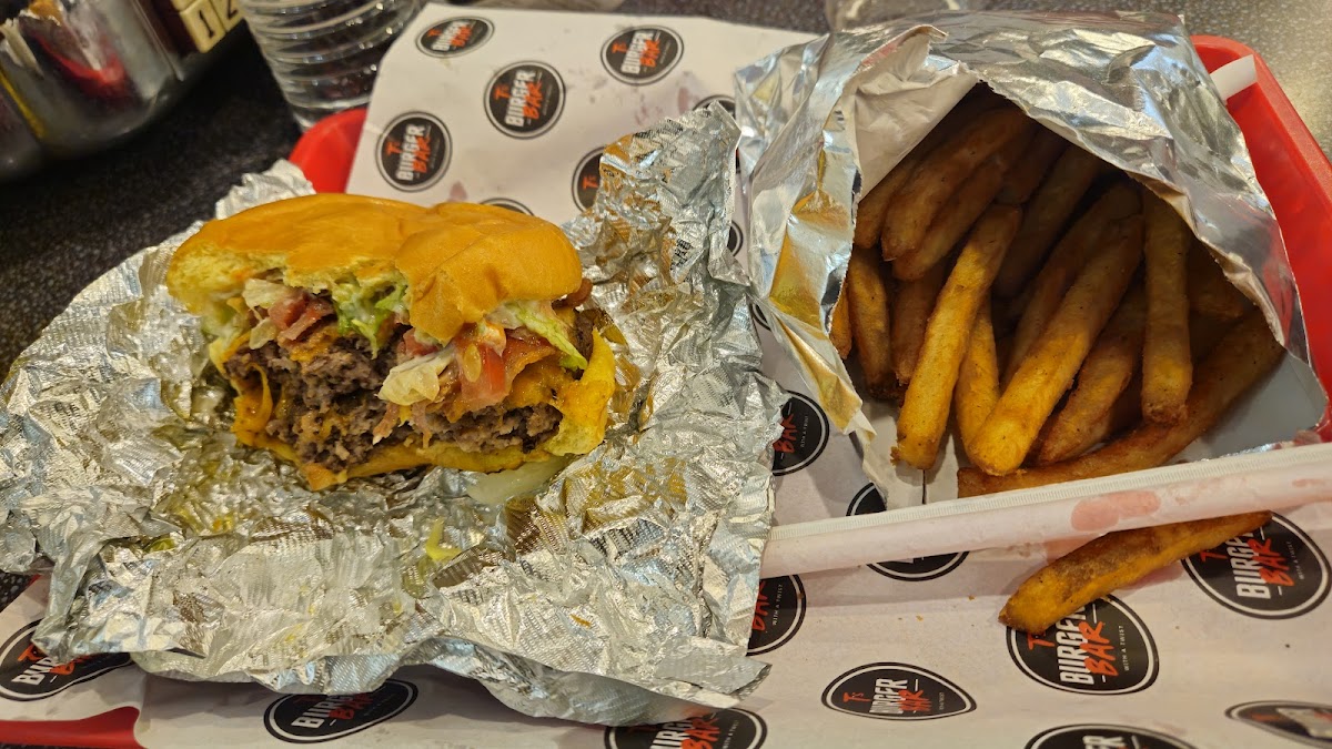 T's Burger Bar - Photo 2