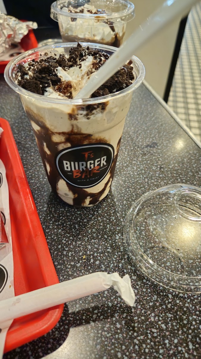 T's Burger Bar - Photo 3