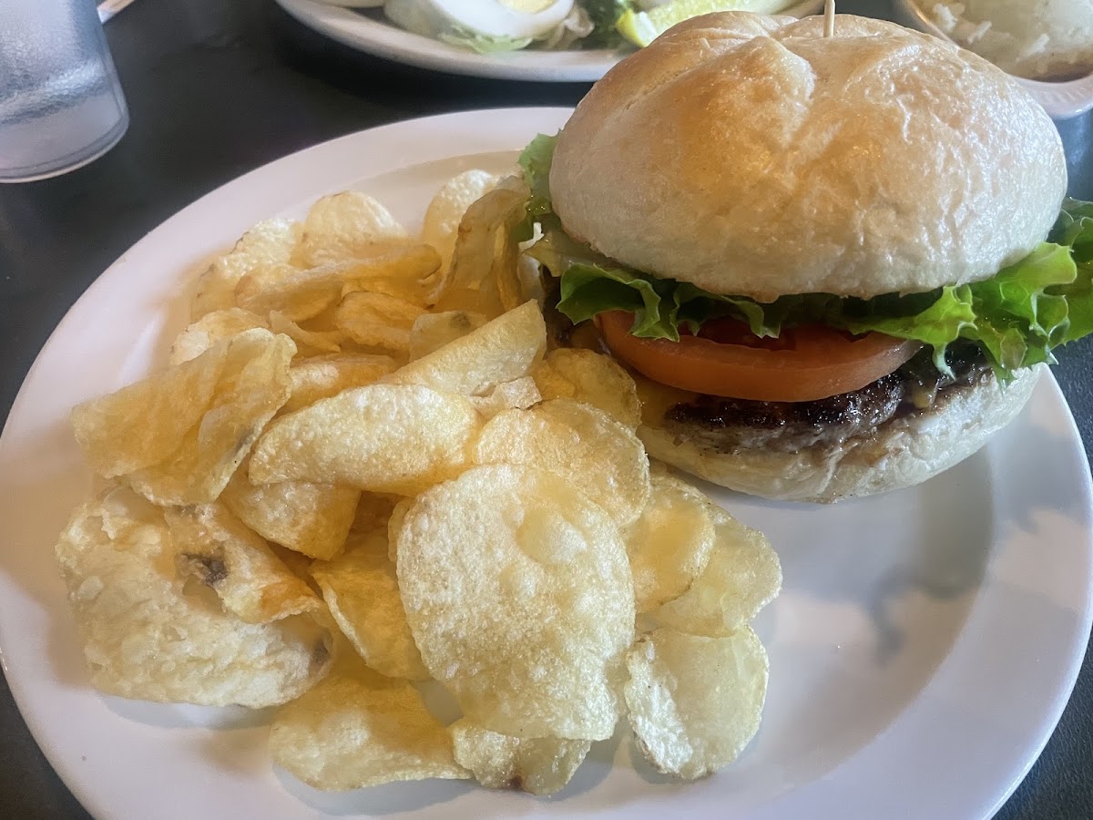 Lupie's Cafe - Photo 5