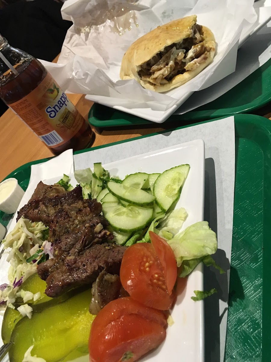 Falafel Express Restaurant - Photo 9