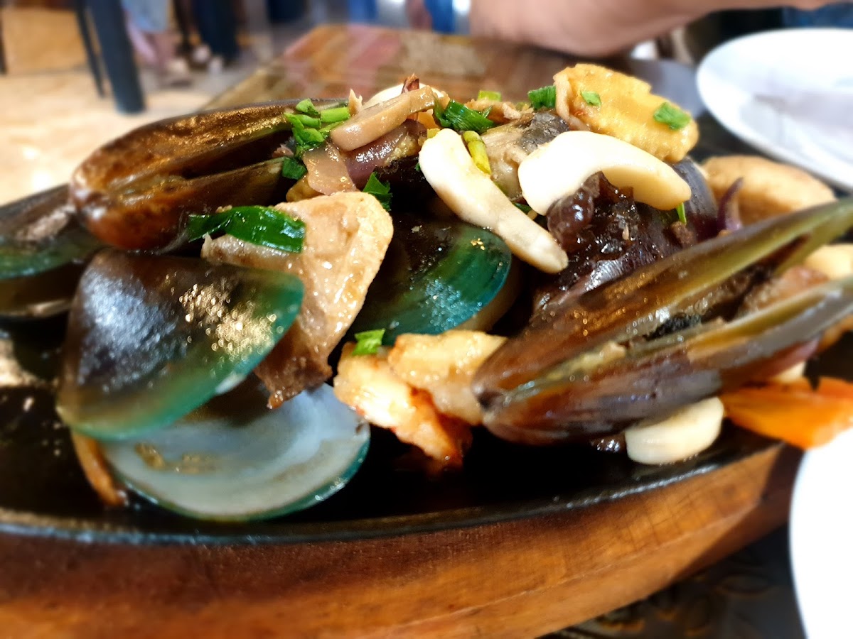 Boat Side Grill and Restaurant - Photo 9