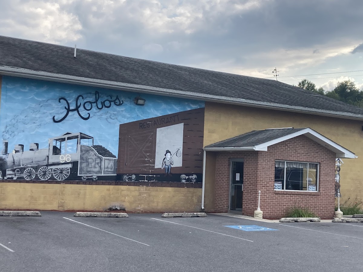Hobo's Family Restaurant - Photo 3